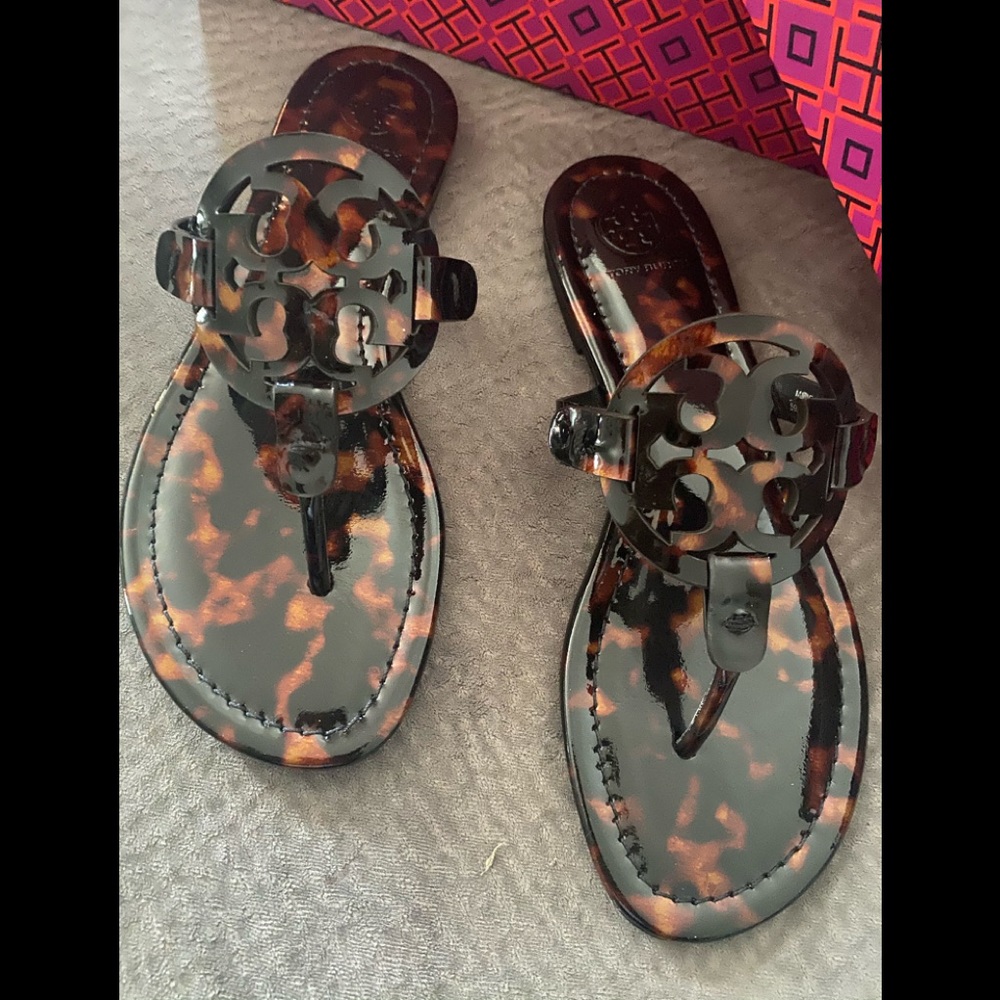 Tory Burch tortoise patent leather shell sandals